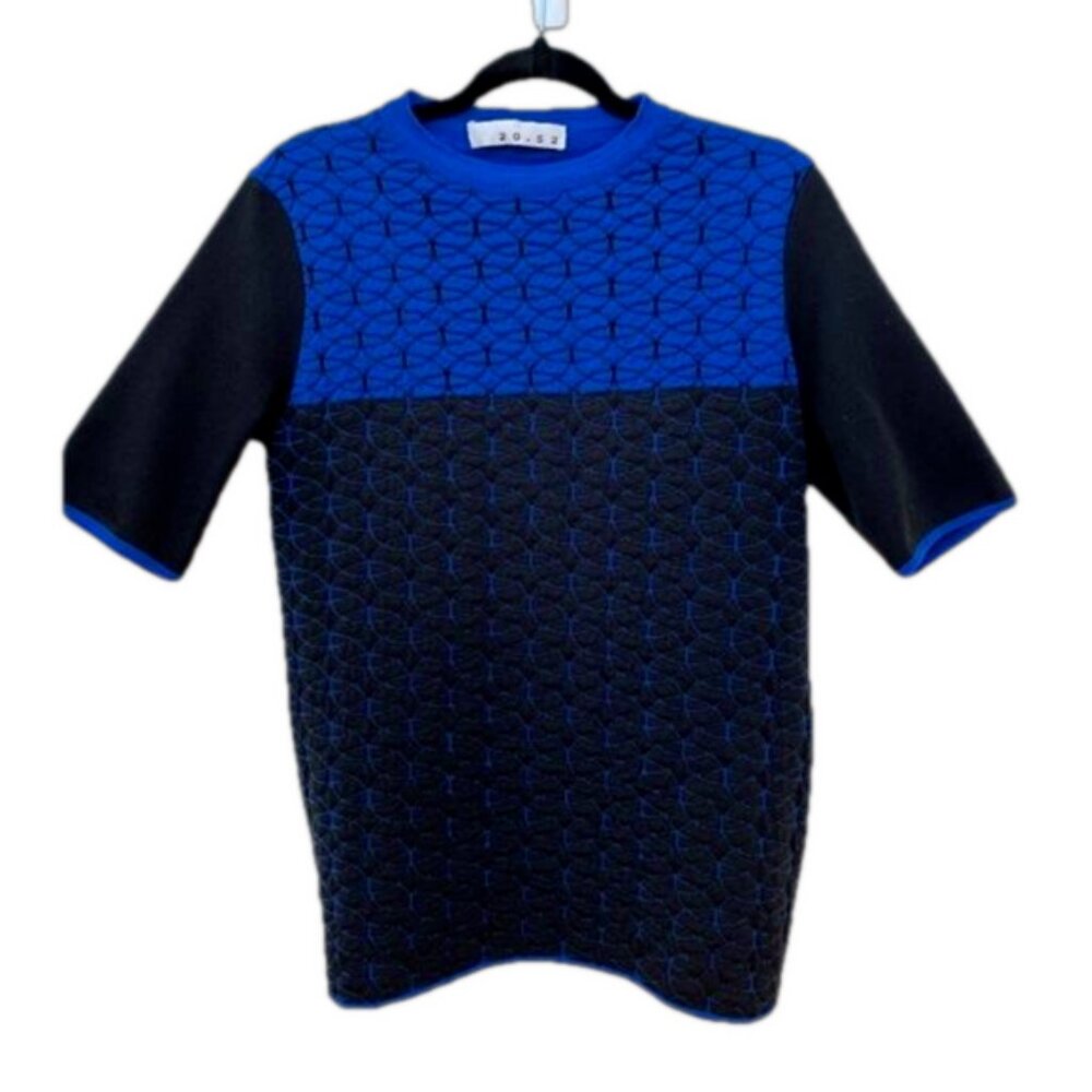 SWEATER 20.52 Short Sleeve Crew Neck Made Italy Minimalist Geometric Modern Chic
